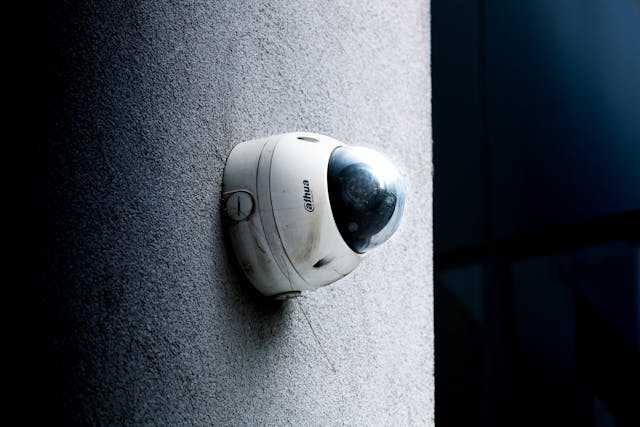 What is a Wireless Security Camera System?